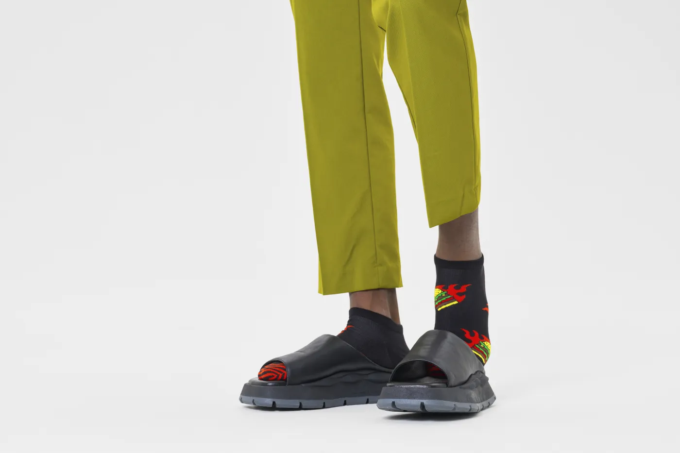 Flaming Burger Low Sock