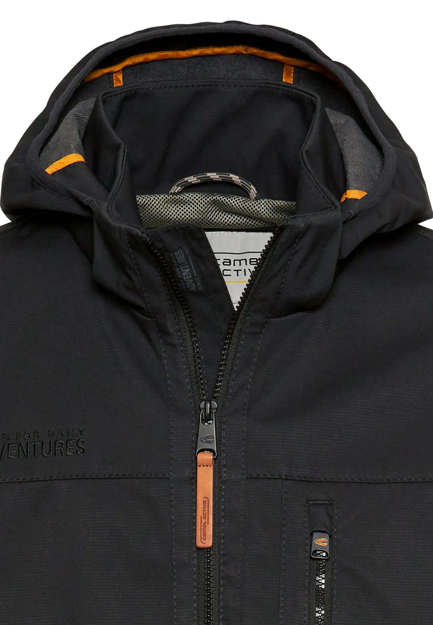 Softshell Jacke mit abnehmbarer Kapuze