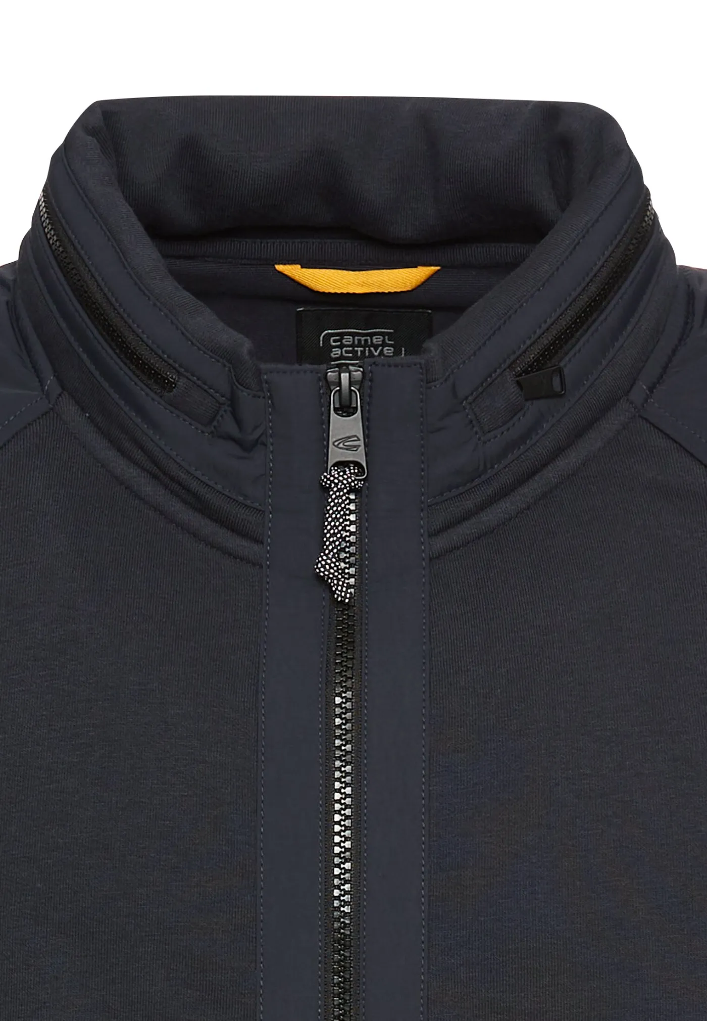 Sweatjacke mit einrollbarer Kapuze
