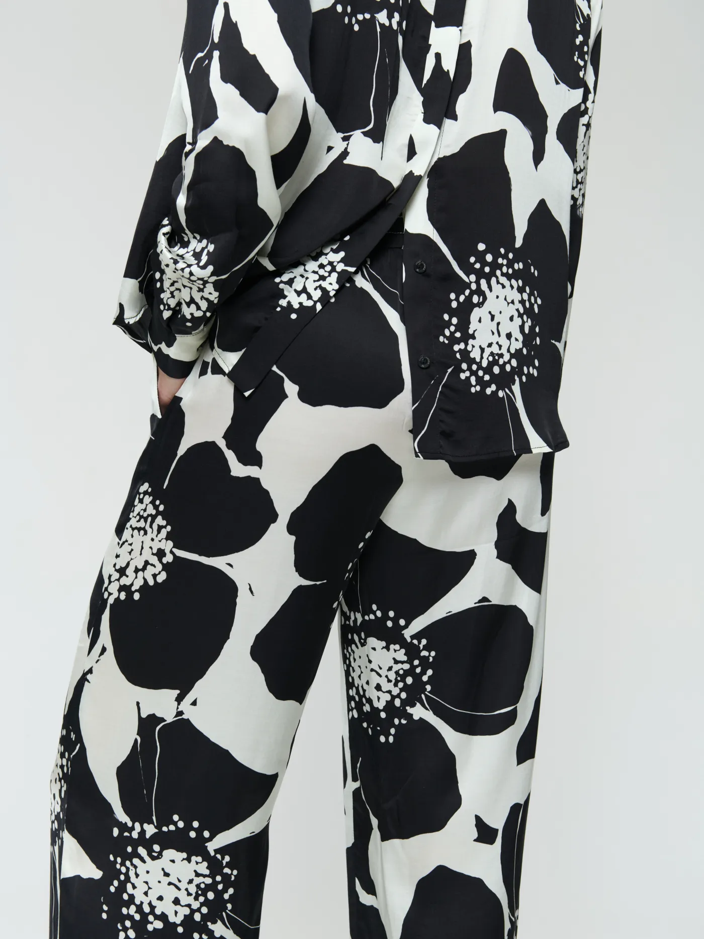 Avine printed shine viscose blouse