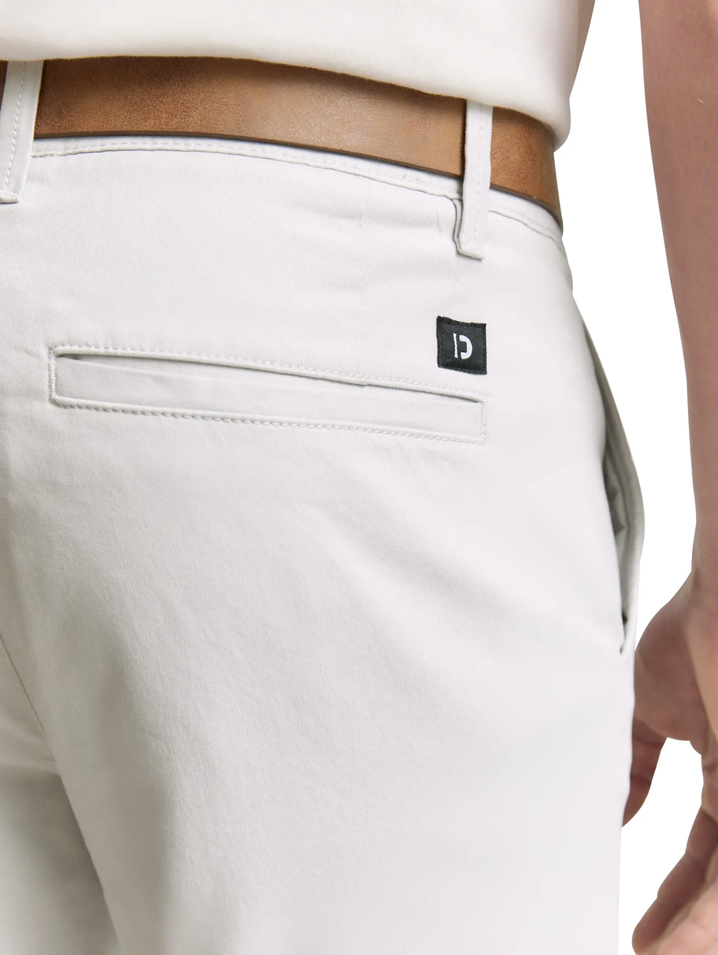Slim Chino Hose mit Gürtel