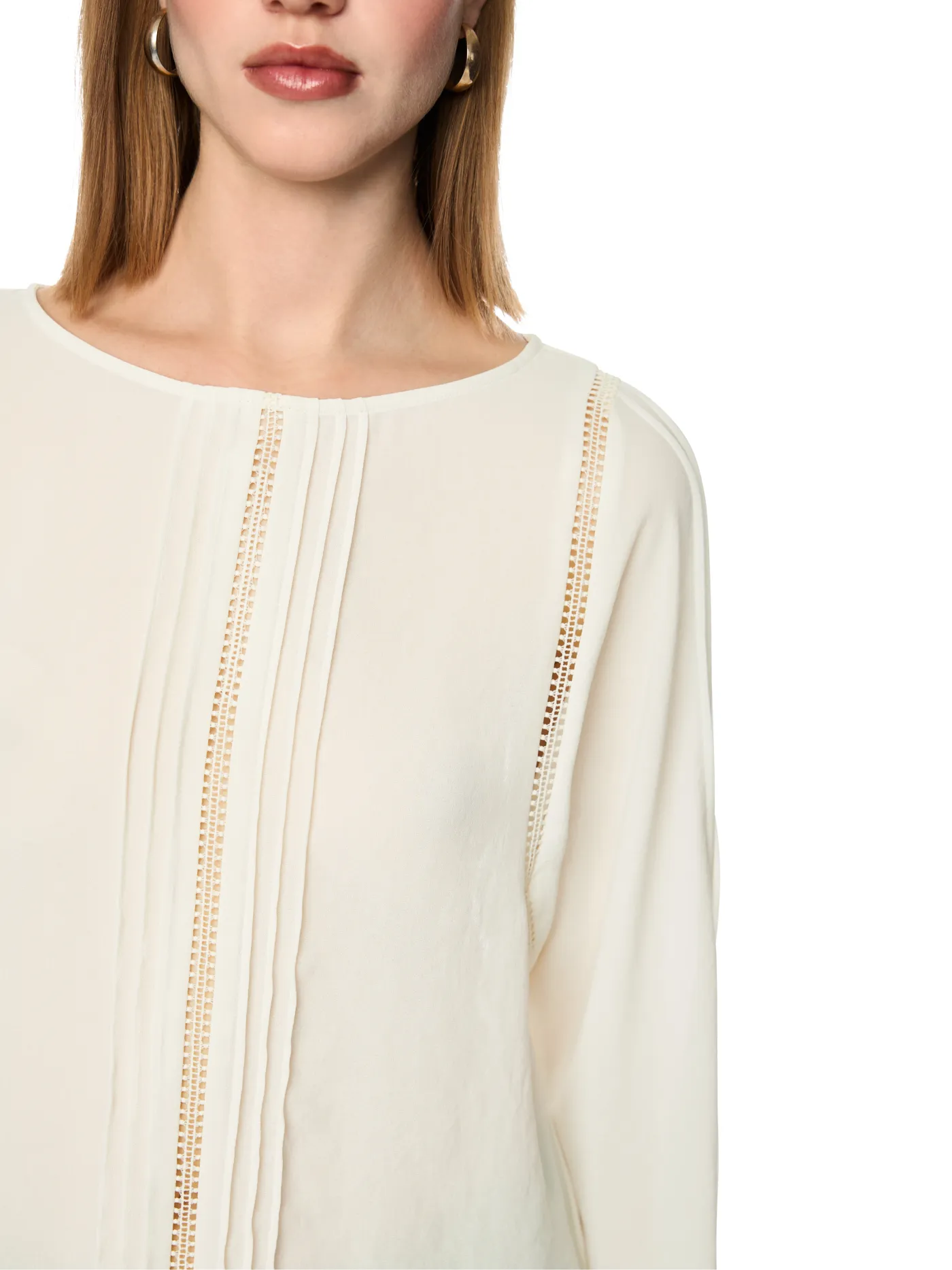 Bluse mit Spitze und Biesen