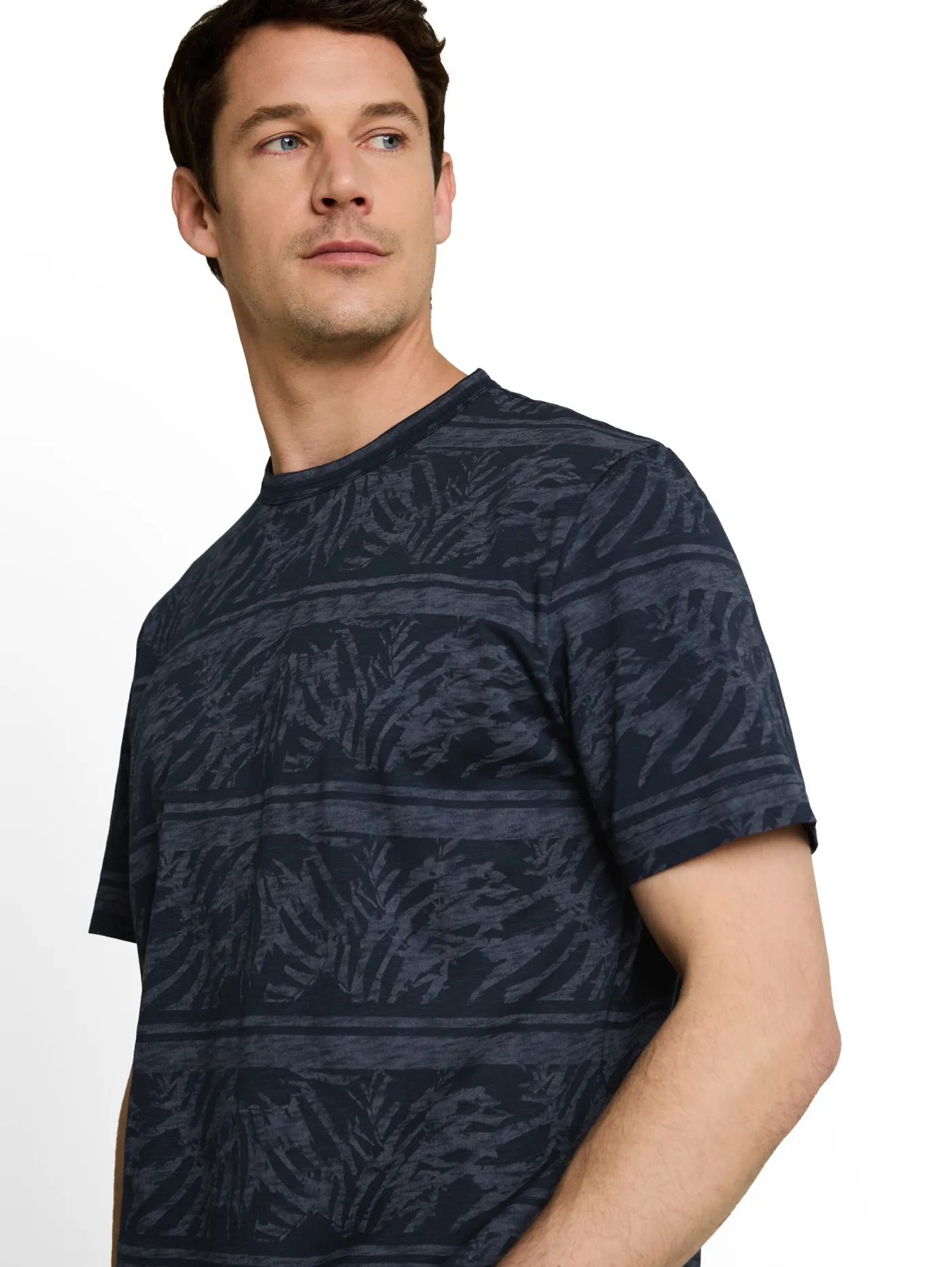 T-Shirt mit Inside-Out-Print