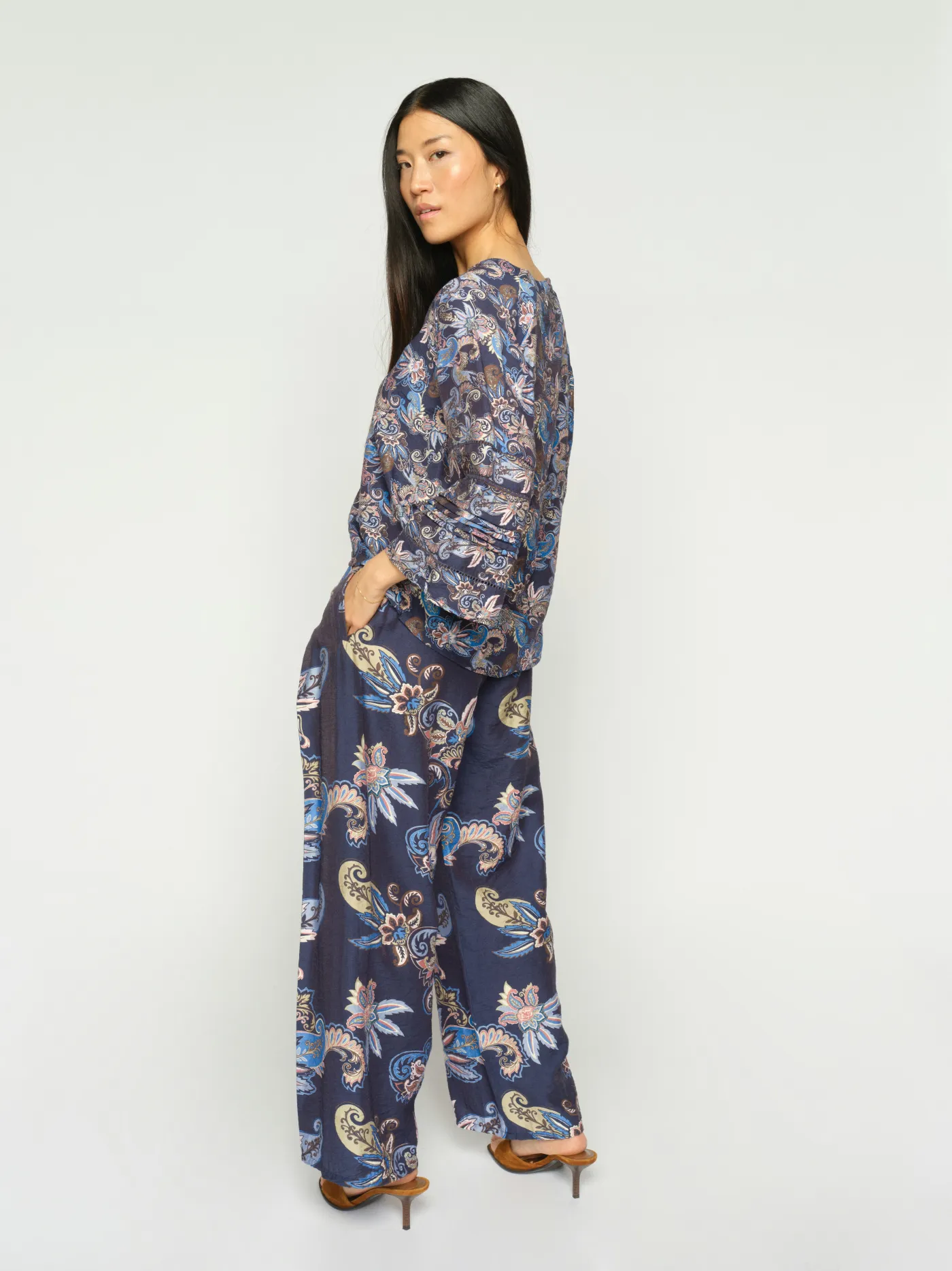 MMZoke Paisley Pant