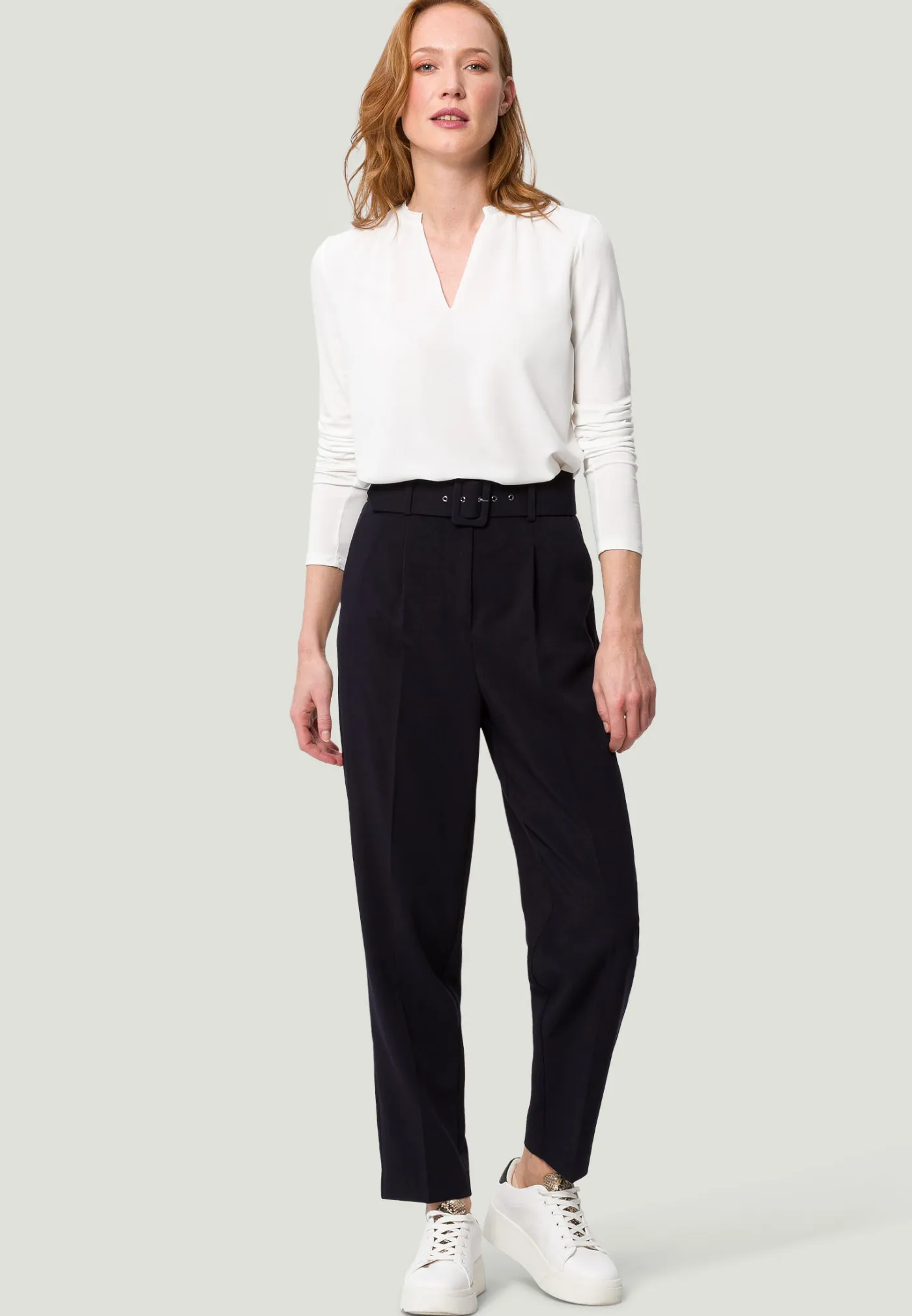 Bundfaltenhose mit Gürtel 28 Inch