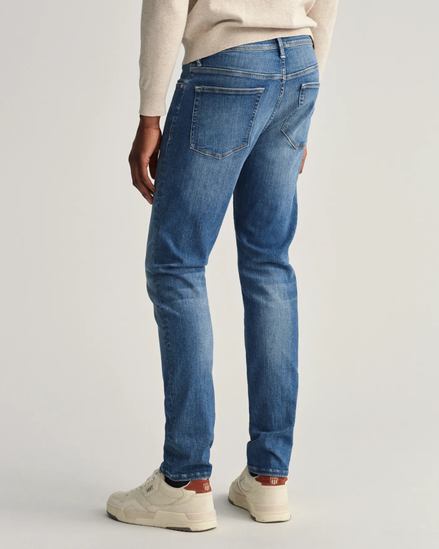 Maxen Extra Slim Fit Active-Recover Jeans